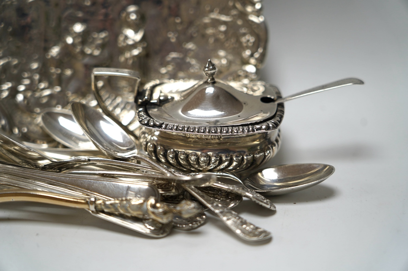 Sundry small silver and other items including, three 19th century Chinese Export fiddle, thread and shell pattern teaspoons by Khecheong, Canton, a white metal trinket dish, 16cm, mustard pot, teaspoons, server etc. Cond